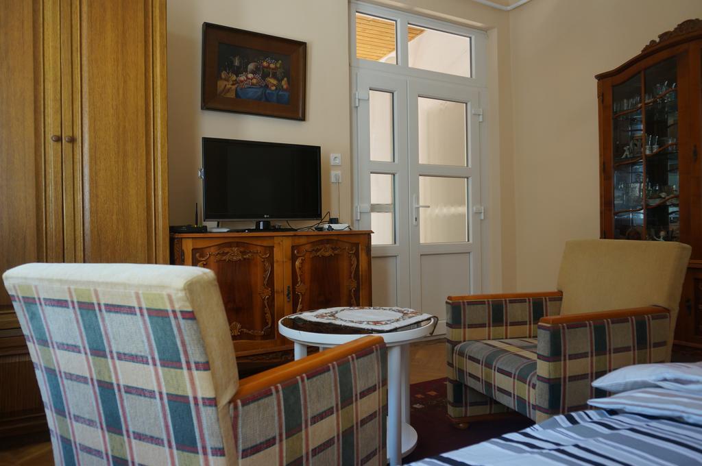 Honved Apartmanhaz Balatonlelle Exterior foto